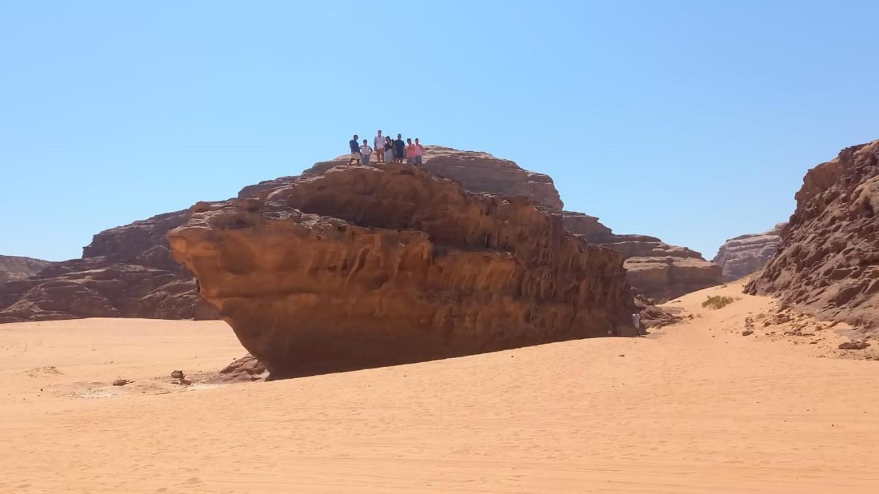 Al Raha Luxury Camp Hotel Rum vádi Kültér fotó