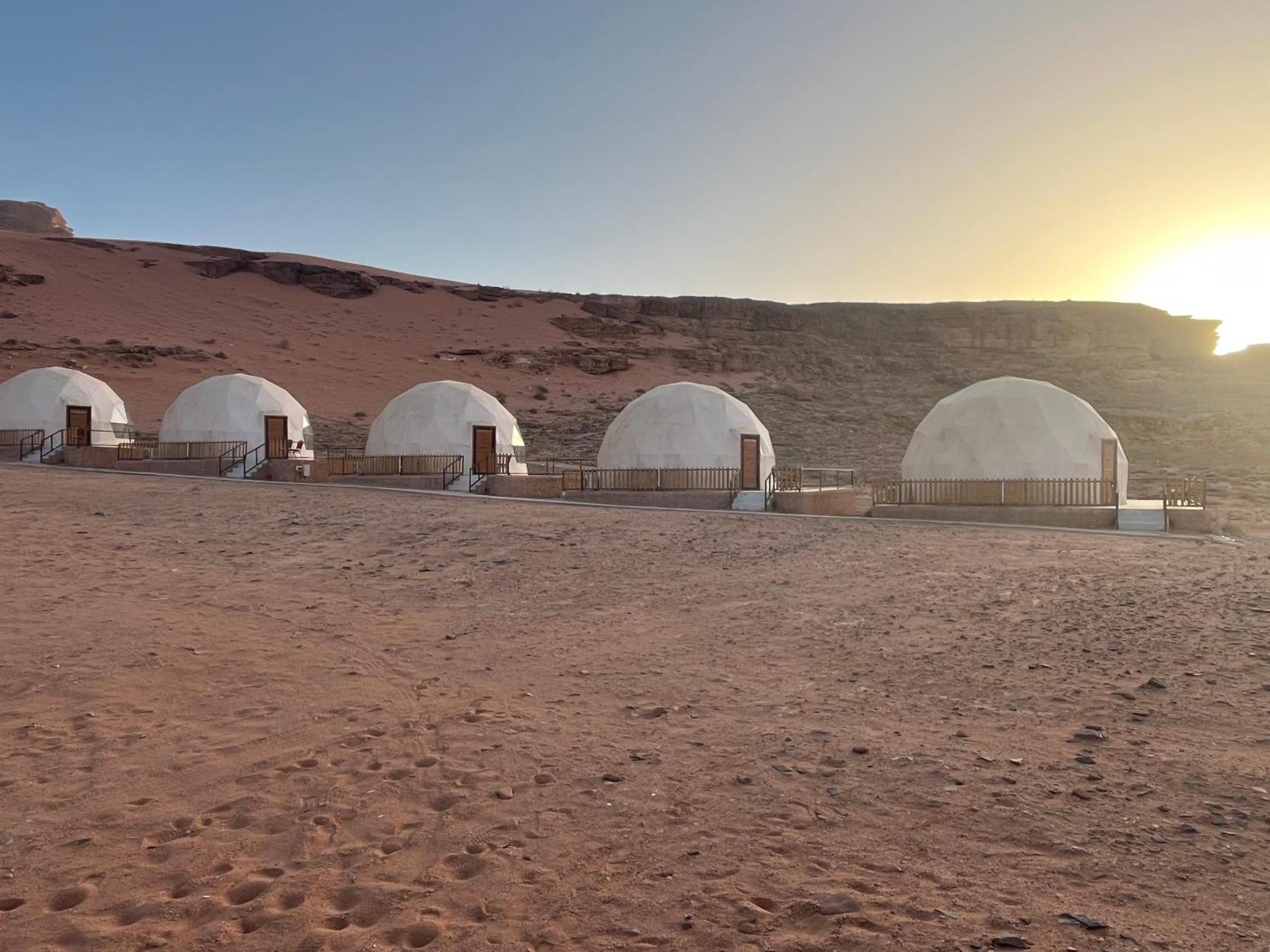 Al Raha Luxury Camp Hotel Rum vádi Kültér fotó